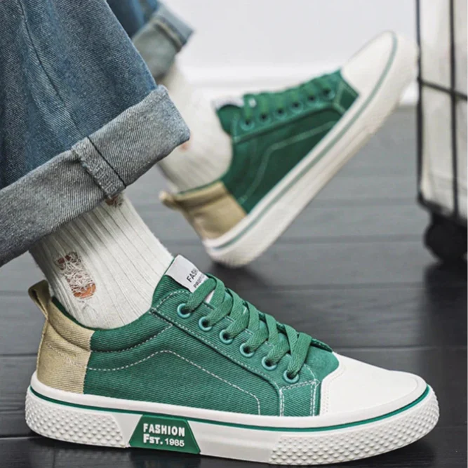 Atmungsaktive Herren Skate Sneaker Aus Canvas