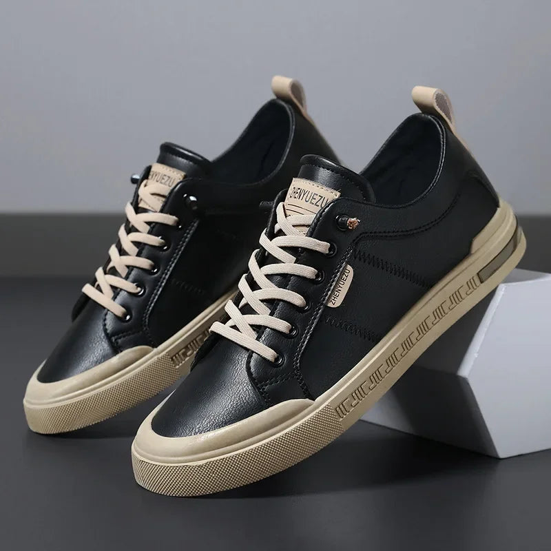 Zweifarbige Schnürsneaker im urbanen Stil