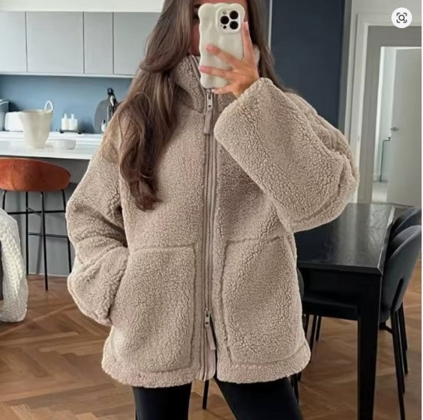 Damen Teddyjacke Mit Stehkragen Und Reißverschluss