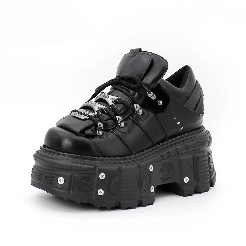 Klassische Damen Slip-On Schuhe in Lederoptik