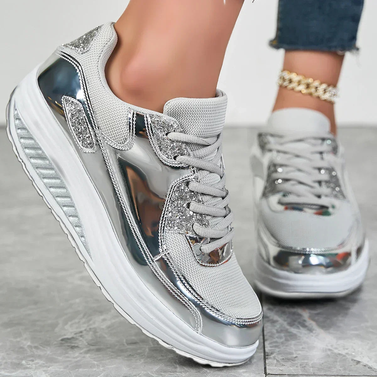 Orthopädische Damen Walking Sneaker mit geometrischem Design