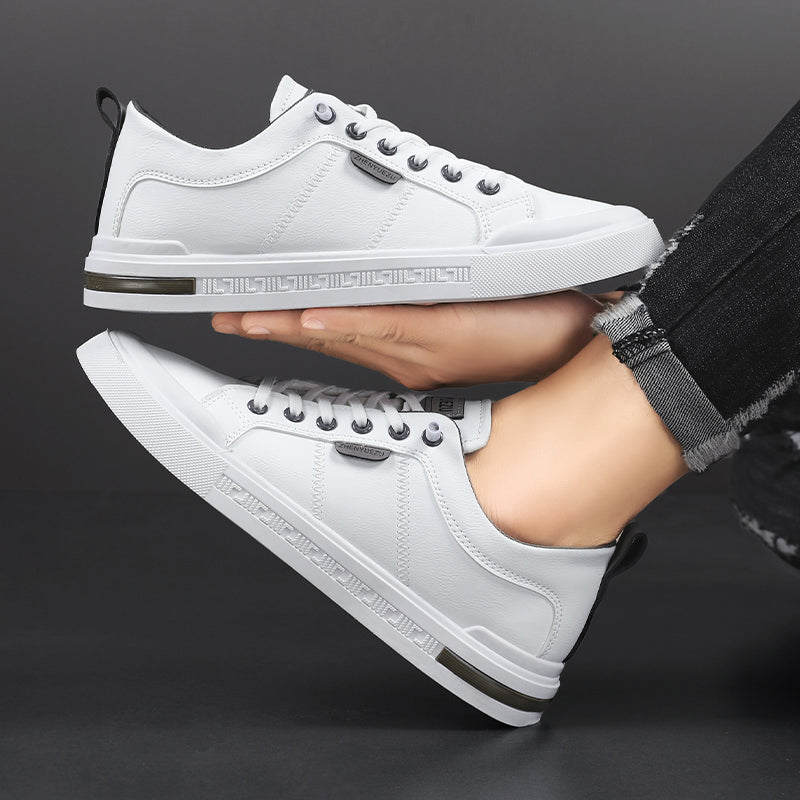 Zweifarbige Schnürsneaker im urbanen Stil