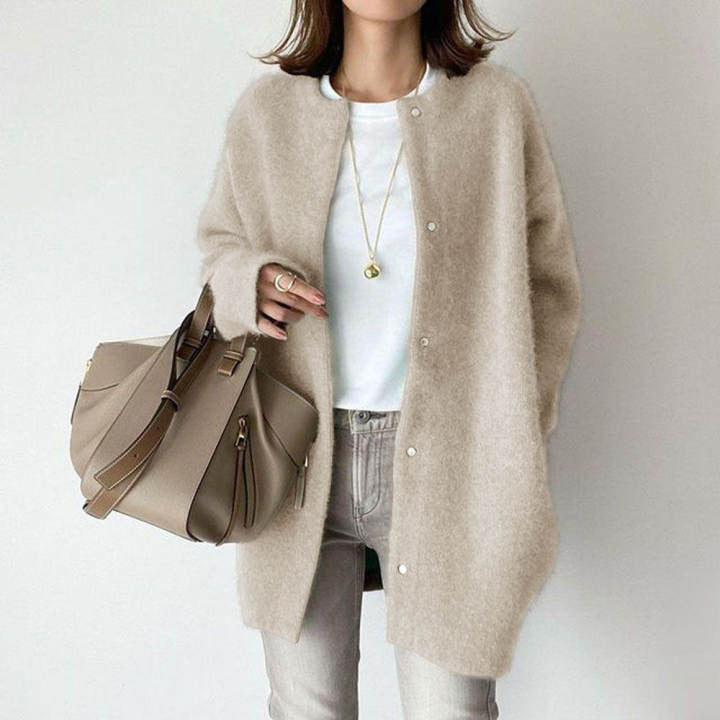 Lockerer Damen Strickcardigan mit Wildleder Details und Taschen