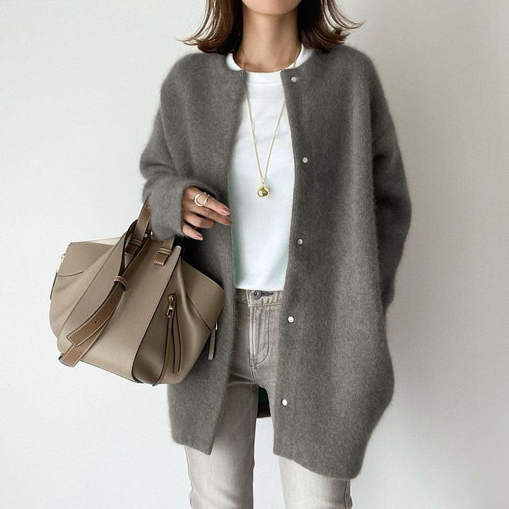Lockerer Damen Strickcardigan mit Wildleder Details und Taschen