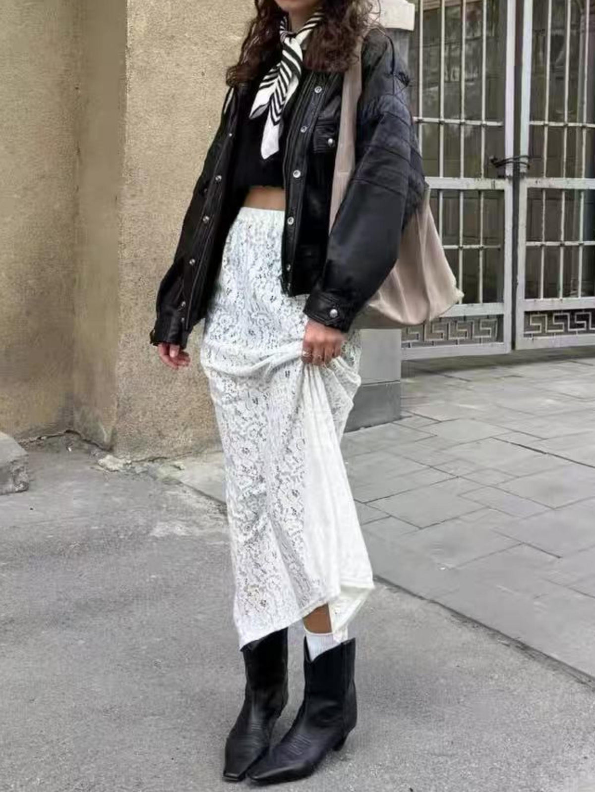 Damen Westernstiefel mit kleinem Absatz und spitzer Zehe