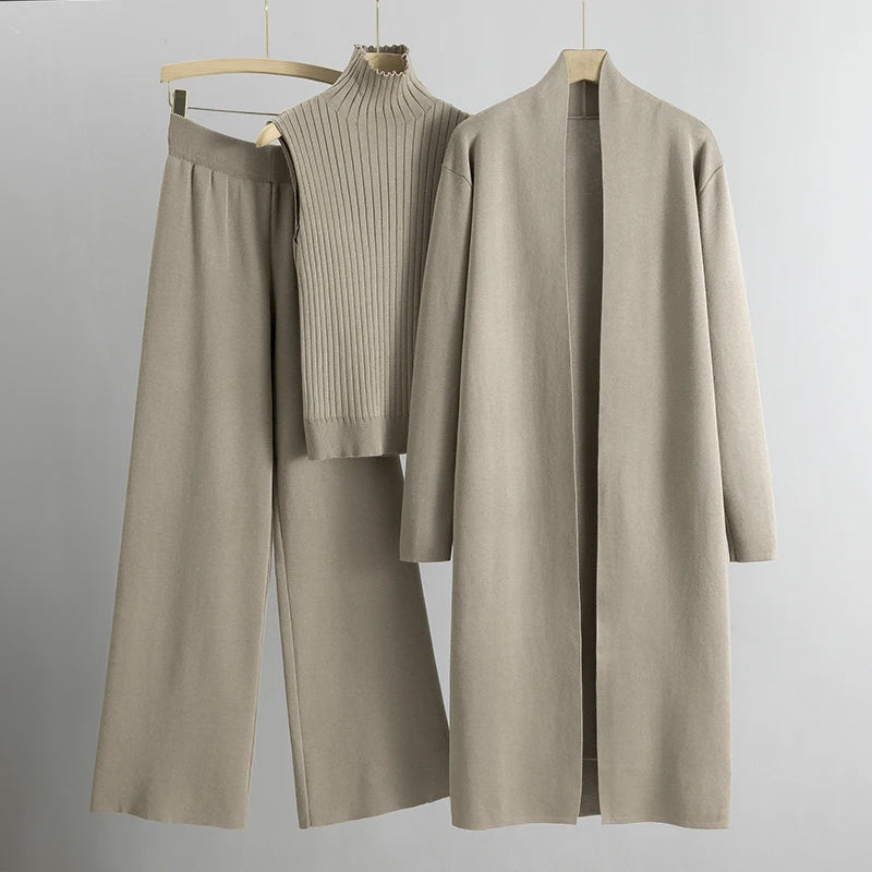 Dreiteiliges Damen Set mit Langem Cardigan und Weiter Hose