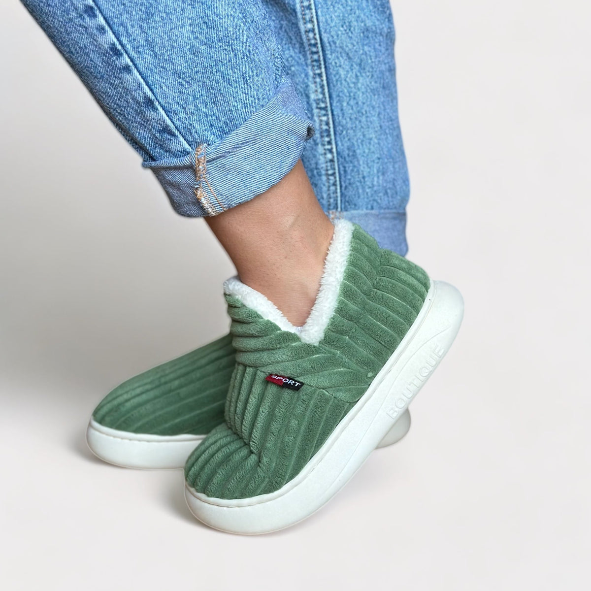 Flauschige Unisex Hausschuhe mit Dicker Sohle