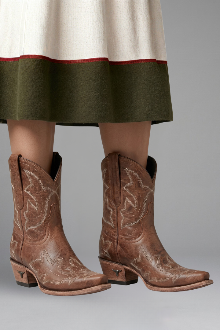 Bestickte Western-Stiefel Mit Spitzer Zehenpartie