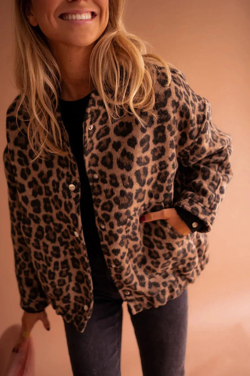 Damen Bomberjacke mit Leopardenmuster und Druckknöpfen
