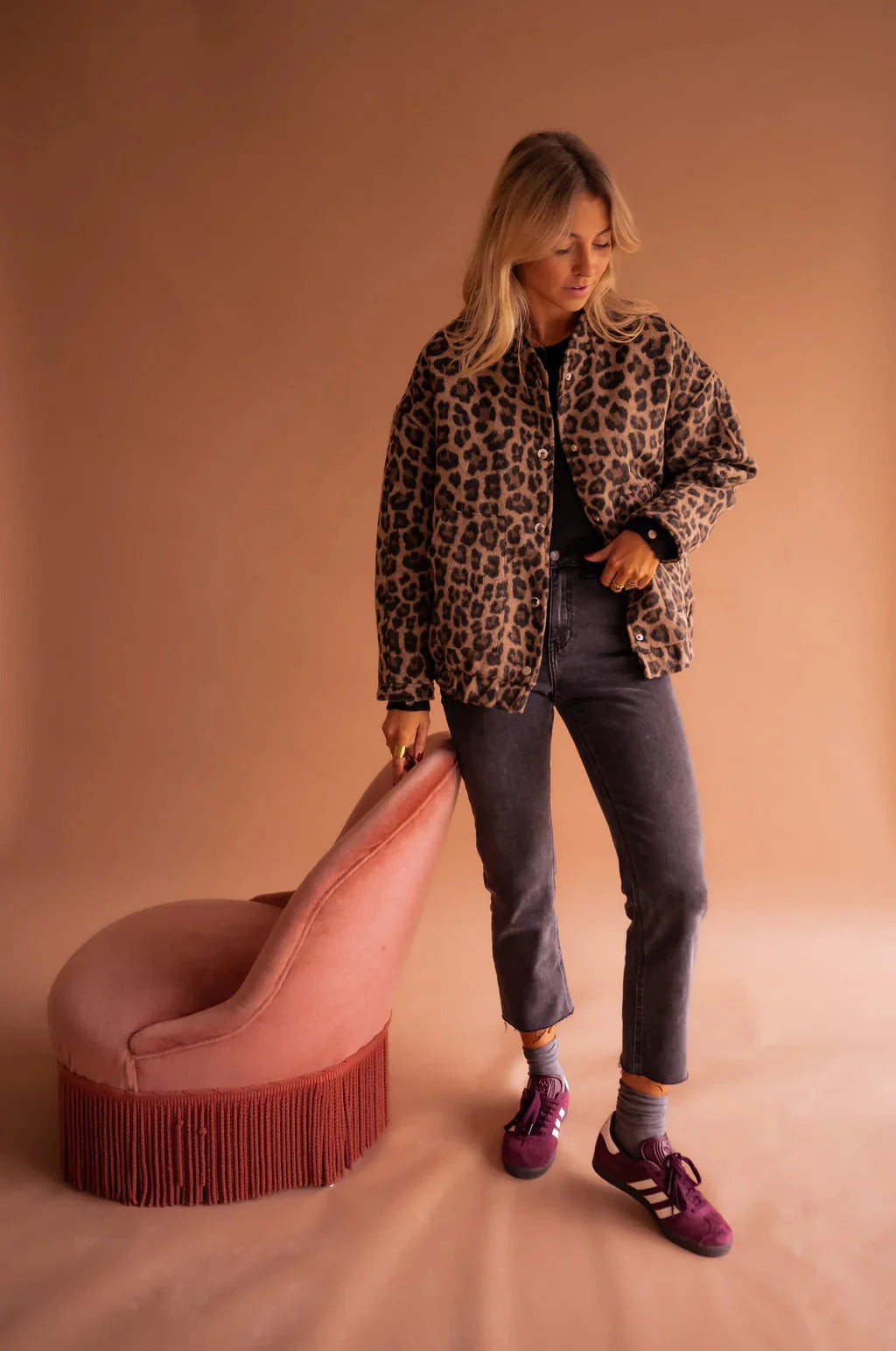 Damen Bomberjacke mit Leopardenmuster und Druckknöpfen