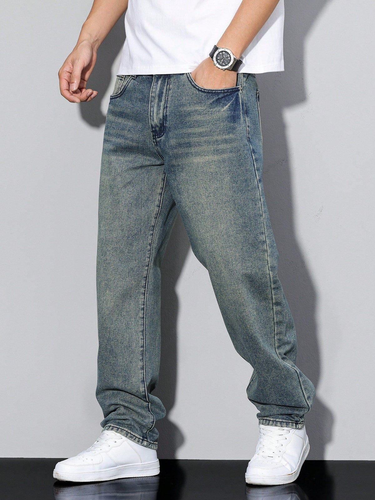 Lockere Herren Jeans Einfarbig mit Geradem Bein