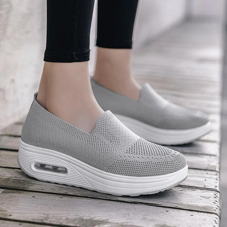 Orthopädische Schlupf-Sneaker mit Fersenluftkissen für Damen