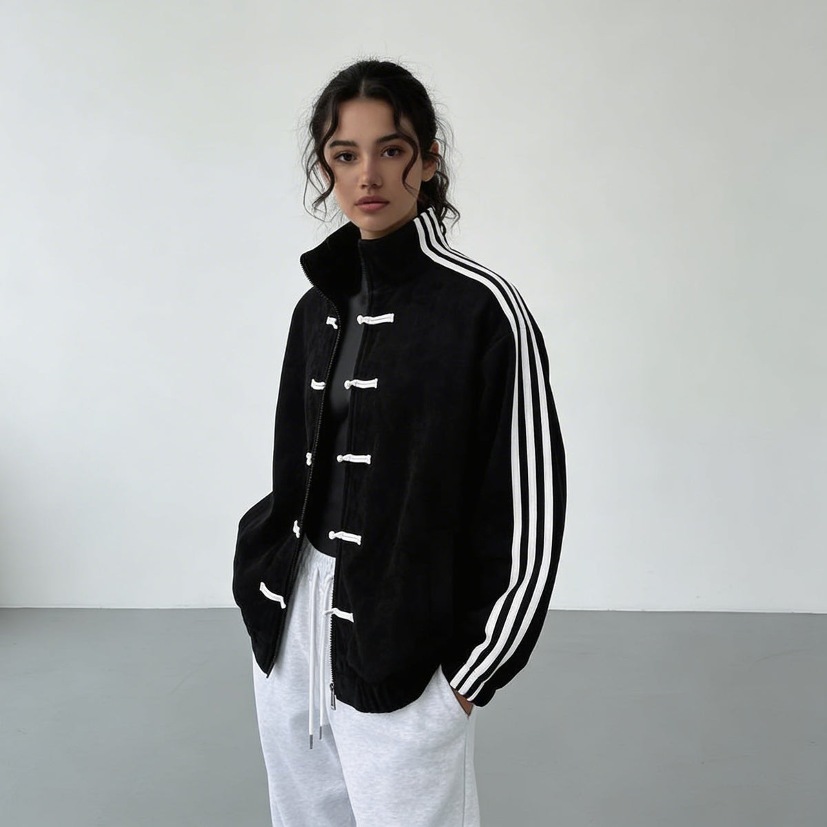 Damen Trainingsjacke im Retro Stil mit Kontraststreifen