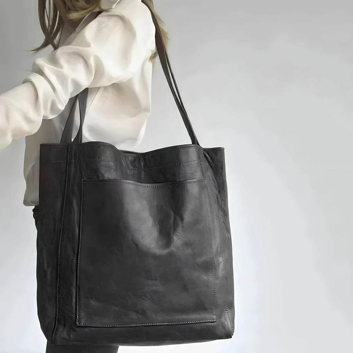 Geräumige Damen Handtasche aus Kunstleder mit Reissverschluss