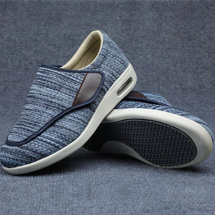 Weite Komfortschuhe aus Stretch-Mesh mit extra Platz