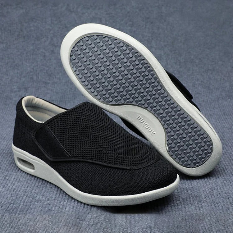 Weite Komfortschuhe aus Stretch-Mesh mit extra Platz