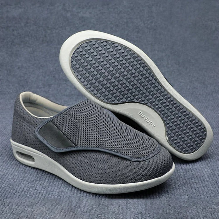 Weite Komfortschuhe aus Stretch-Mesh mit extra Platz