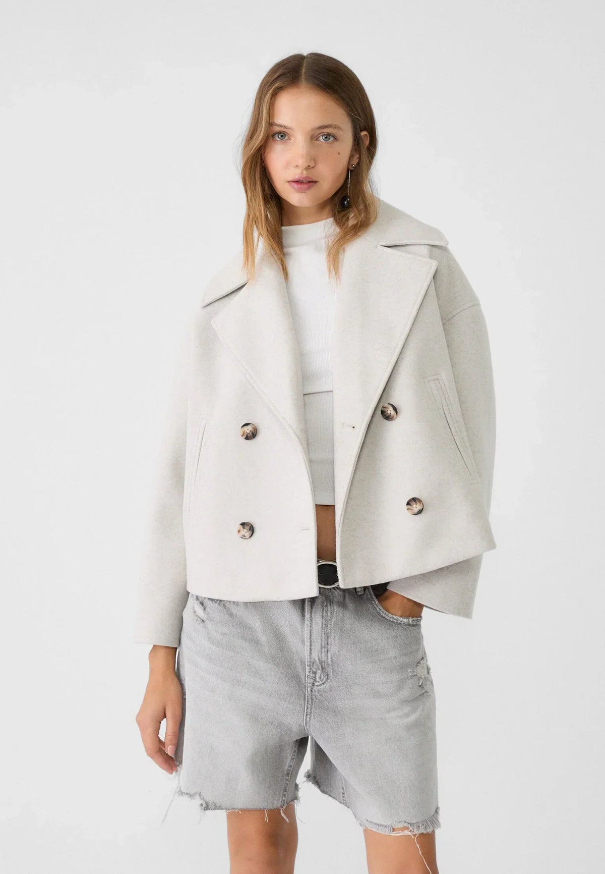 Kurze Zweireihige Damen Jacke mit Lockerem Schnitt