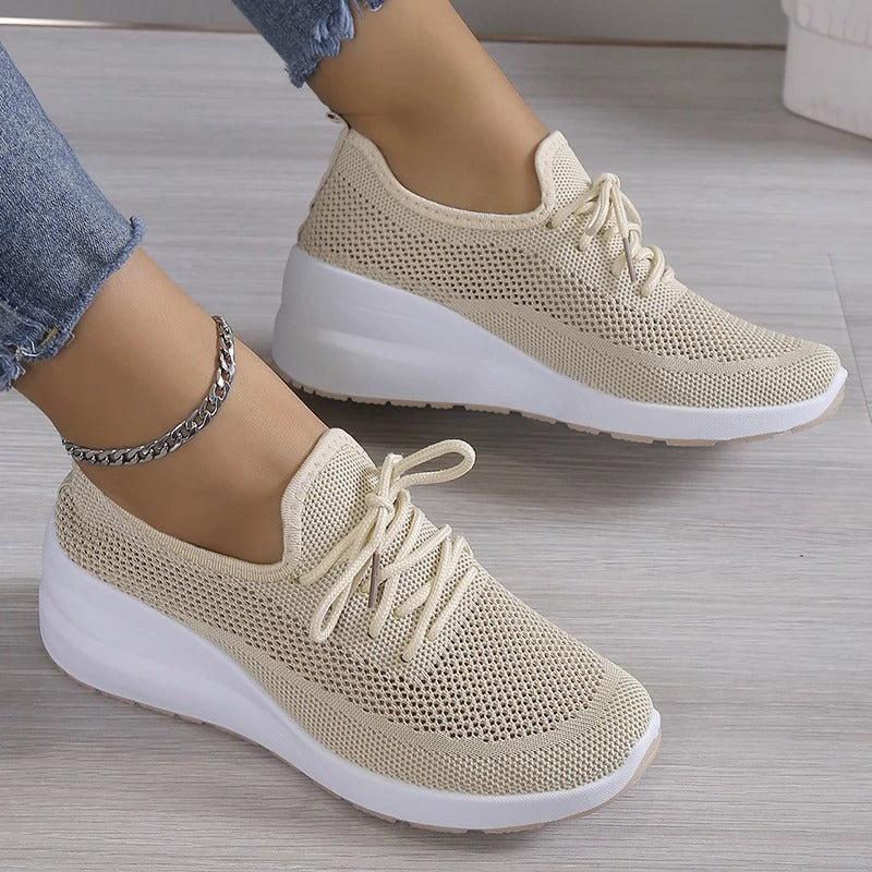 Damen Keil Sneaker mit atmungsaktivem Mesh