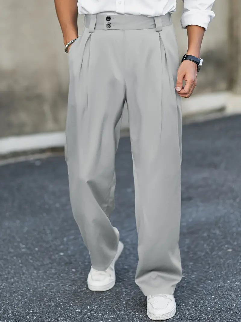 Weit Geschnittene Herrenhose mit Bundfalten und Seitentaschen