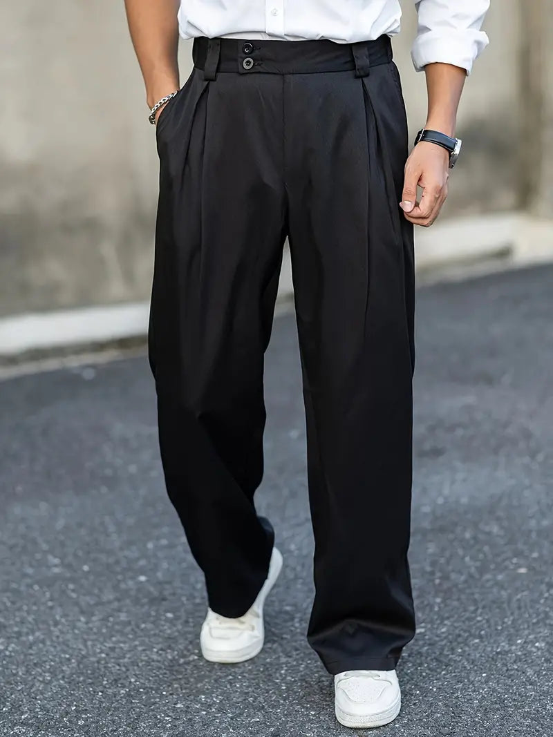 Weit Geschnittene Herrenhose mit Bundfalten und Seitentaschen