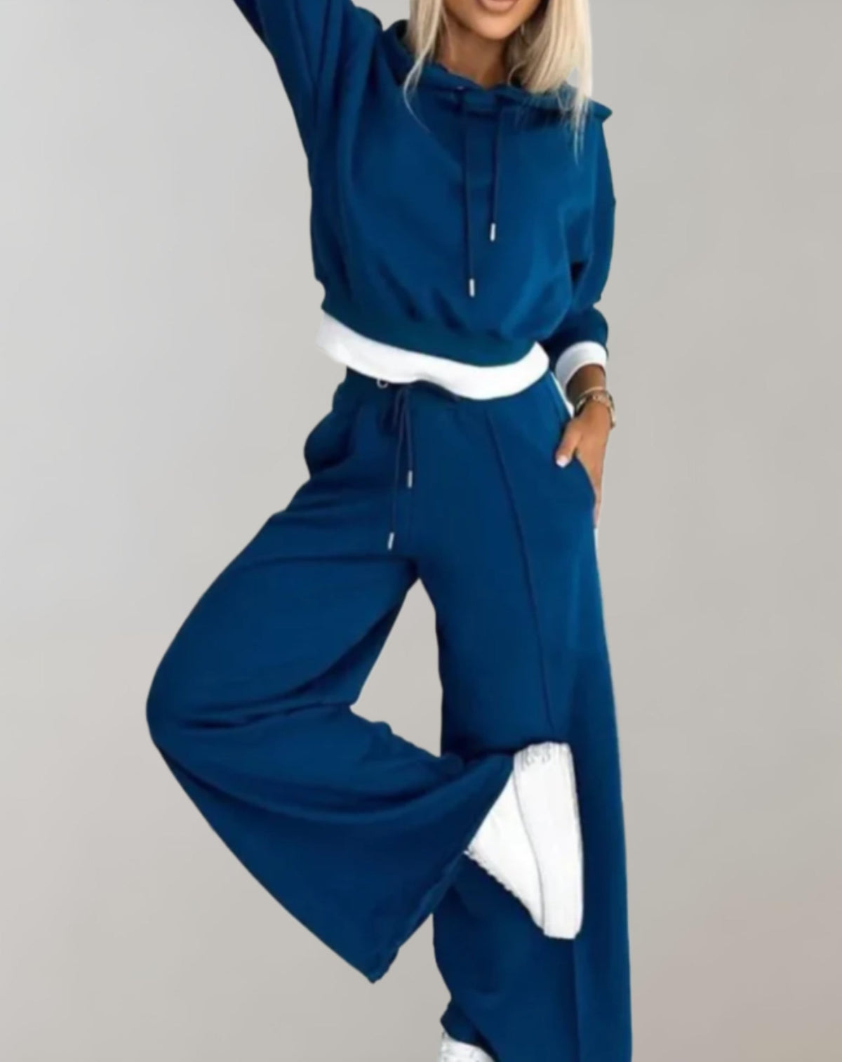 Damen Zweiteiler Mit Hoodie Und Weiter Hose