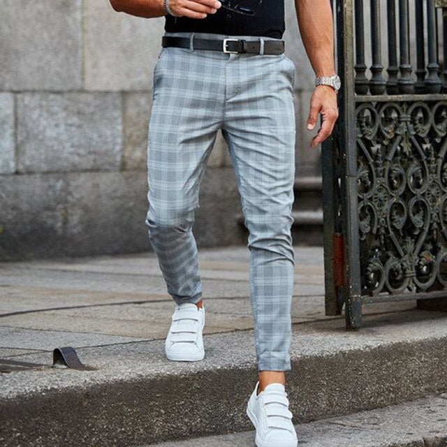 Karierte Herrenhose in Slim-Fit mit elegantem Schnitt