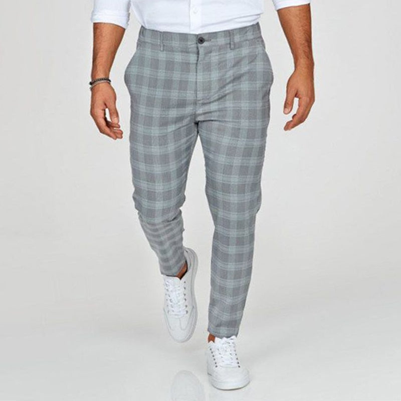 Karierte Herrenhose in Slim-Fit mit elegantem Schnitt