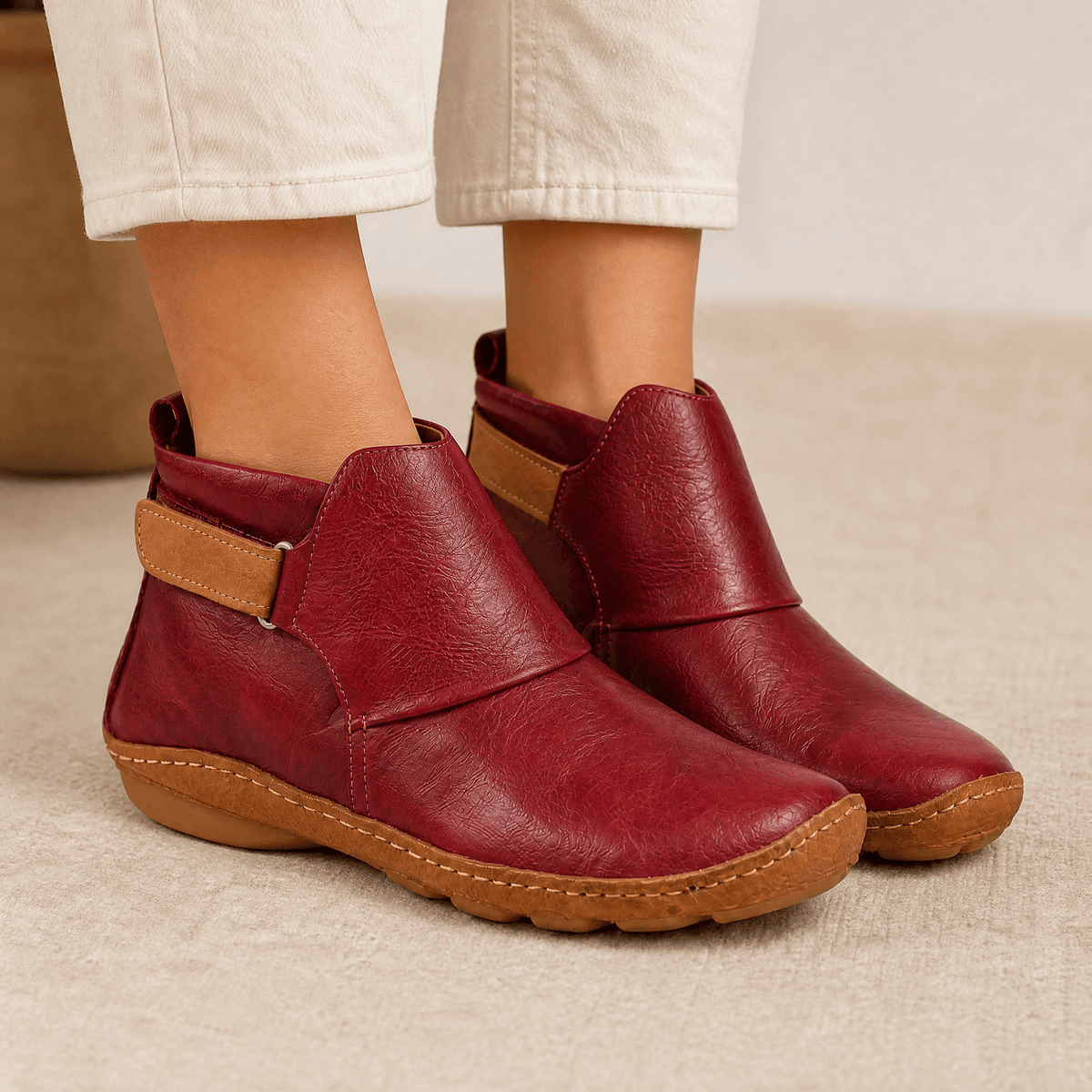 Weite Damen Stiefeletten mit Klettverschluss