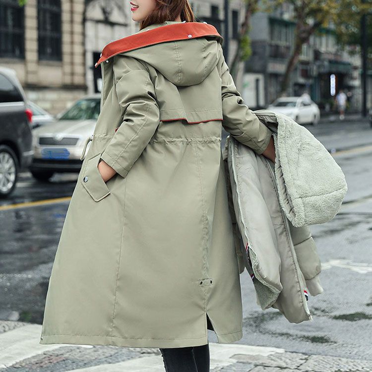 Wasserabweisende Damen Regenjacke mit Kapuze und Innenfutter
