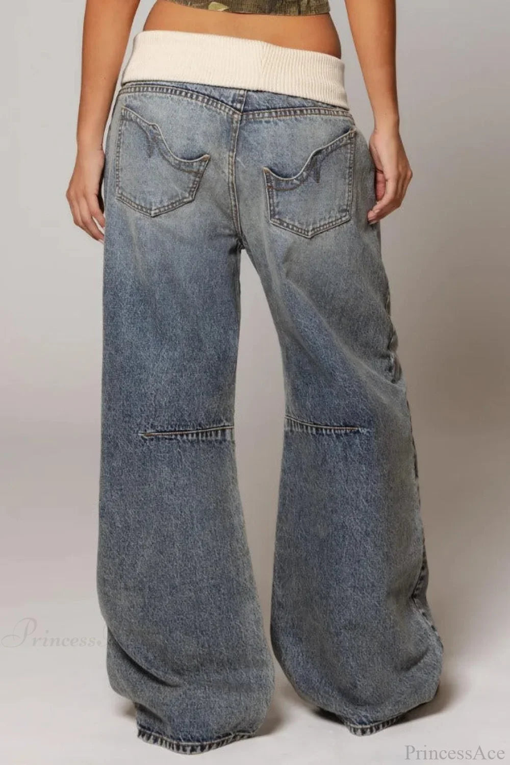 Lockere Jeans im Used-Look mit niedrigem Bund