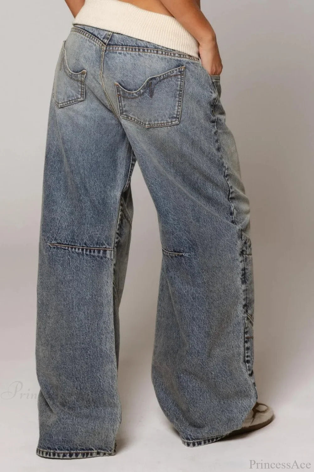 Lockere Jeans im Used-Look mit niedrigem Bund
