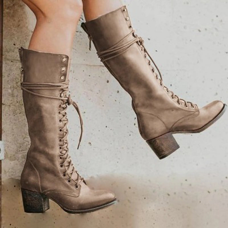 Orthopädische Schnürstiefel mit Seitenreißverschluss und Blockabsatz